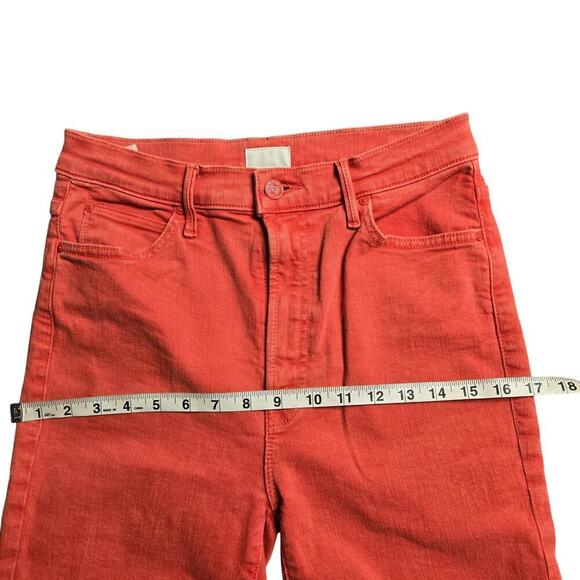 Mother The Swooner Rascal Ankle Fray in Flame Scarlett Size: 28 - Picture 6 of 9
